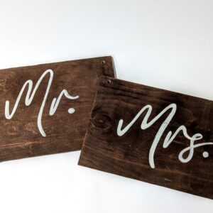 Fa tábla - Mr és Mrs